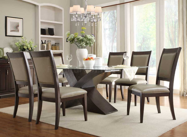 Choose the perfect dining table